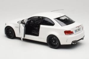BMW 1M Coupe E82 Balts Minichamps 1:18 110020022 Metāls — attēls 5 no 8