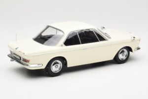 BMW 2000 CS Coupe Krēmkrāsa KK-Scale 1:18 KKDC180121 Metāls — attēls 2 no 6