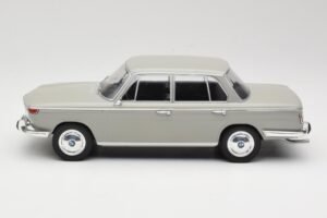 BMW 2000 TI Pelēks MCG 1:18 MCG18112 Metāls — attēls 3 no 6