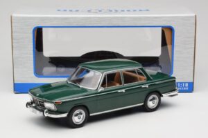BMW 2000 121 Zaļš MCG 1:18 MCG18542 Metāls — attēls 6 no 6