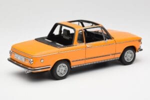 BMW 2002 E10 Kabriolets Colorado Oranžs AUTOart 1:18 80430300713 Metāls — attēls 3 no 8