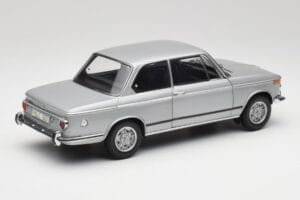 BMW 2002 Tii Polaris Sudraba AUTOart 1:18 80430146517 Metāls — attēls 3 no 8