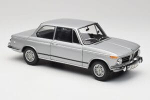 BMW 2002 Tii Polaris Sudraba AUTOart 1:18 80430146517 Metāls — attēls 6 no 8