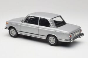 BMW 2002 Tii Polaris Sudraba AUTOart 1:18 80430146517 Metāls — attēls 7 no 8