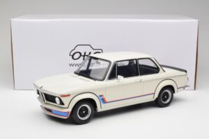 BMW 2002 Turbo E10 Chamonix Balts Otto 1:12 G077 Sveķi — attēls 5 no 5