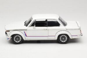 BMW 2002 Turbo E10 Balts Anson 1:18 30393 Metāls — attēls 4 no 8