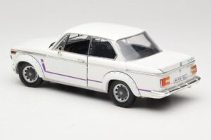 BMW 2002 Turbo E10 Balts Anson 1:18 30393 Metāls — attēls 7 no 8