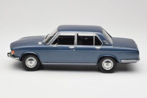 BMW 2500 E3 Blue Metallic Minichamps 1:18 155029200 Metāls — attēls 3 no 6