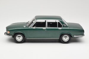 BMW 2500 E3 Green Metallic Minichamps 1:18 155029201 Metāls — attēls 3 no 6