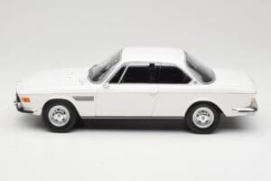 BMW 2800 CS E9 Balts Minichamps 1:18 155028030 Metāls — attēls 3 no 6