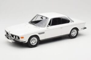 BMW 2800 CS E9 Balts Minichamps 1:18 155028030 Metāls