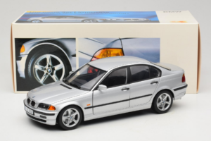 BMW 3 Series E46 Sudrabs UT Models 1:18 80439421535 Metāls — attēls 8 no 8