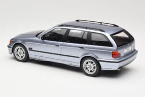 BMW 3 Series E36 Touring Blue Metallic MCG 1:18 MCG18365 Metāls — attēls 5 no 6