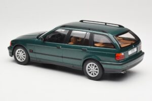 BMW 3 Series E36 Touring Green Metallic MCG 1:18 MCG18366 Metāls — attēls 5 no 6