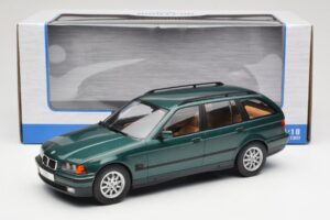 BMW 3 Series E36 Touring Green Metallic MCG 1:18 MCG18366 Metāls — attēls 6 no 6