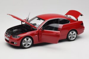 BMW 3 Series E92 Sarkans Kyosho 1:18 80430407219 Metāls — attēls 2 no 8