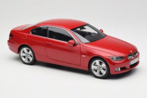 BMW 3 Series E92 Sarkans Kyosho 1:18 80430407219 Metāls — attēls 6 no 8