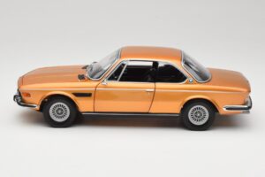 BMW 3.0 CSi E9 Gold Metallic Minichamps 1:18 180029027 Metāls — attēls 4 no 8