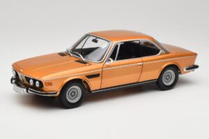 BMW 3.0 CSi E9 Gold Metallic Minichamps 1:18 180029027 Metāls