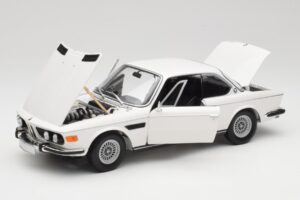 BMW 3.0 CSi E9 Balts Minichamps 1:18 180029026 Metāls — attēls 2 no 8
