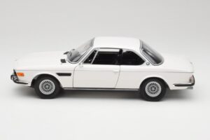 BMW 3.0 CSi E9 Balts Minichamps 1:18 180029026 Metāls — attēls 4 no 8