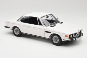 BMW 3.0 CSi E9 Balts Minichamps 1:18 180029026 Metāls — attēls 6 no 8