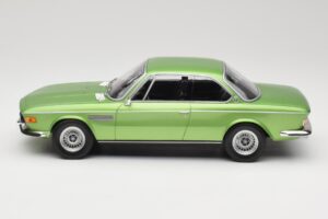BMW 3.0 CSi E9 Green Metallic Minichamps 1:18 155028034 Metāls — attēls 3 no 6
