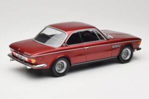 BMW 3.0 CSi E9 Red Metallic Minichamps 1:18 155028031 Metāls — attēls 2 no 6