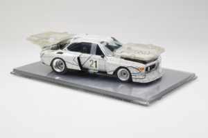 BMW 3.0 CSL Art Car Frank Stella Minichamps 1:18 80430150928 Metāls — attēls 4 no 6