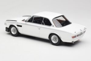 BMW 3.0 CSL E9 Chamonix White Otto 1:18 OT1145 Sveķi — attēls 5 no 6