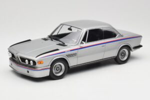 BMW 3.0 CSL E9 Polaris Silver Minichamps 1:18 155028135 Metāls