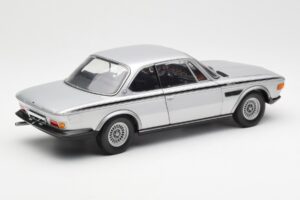 BMW 3.0 CSL E9 Sudrabs Minichamps 1:18 180029020 Metāls — attēls 3 no 8