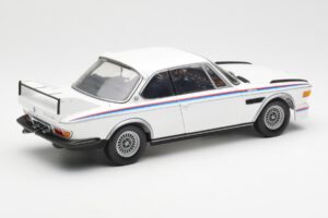 BMW 3.0 CSL E9 Ar Spoileru Komplektu Balts Minichamps 1:18 180029021 Metāls — attēls 3 no 8