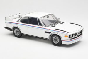 BMW 3.0 CSL E9 Ar Spoileru Komplektu Balts Minichamps 1:18 180029021 Metāls — attēls 6 no 8