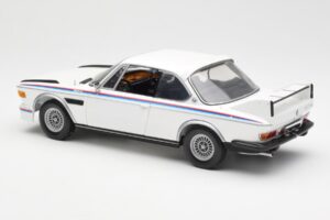 BMW 3.0 CSL E9 Ar Spoileru Komplektu Balts Minichamps 1:18 180029021 Metāls — attēls 7 no 8