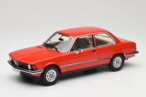 BMW 316 E21 Sarkans Minichamps 1:18 107024100 Sveķi