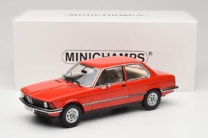 BMW 316 E21 Sarkans Minichamps 1:18 107024100 Sveķi — attēls 6 no 6