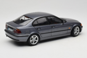 BMW 318i E46 Grey Metallic Dīlera Izdevums UT Models 1:18 80430028459 Metāls — attēls 3 no 8