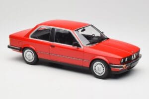 BMW 323i E21 Sarkans Minichamps 1:18 155026000 Metāls — attēls 4 no 6