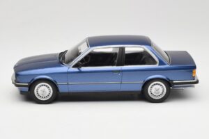 BMW 323i E30 Blue Metallic Minichamps 1:18 155026002 Metāls — attēls 3 no 6
