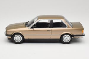 BMW 323i E30 Brown Metallic Minichamps 1:18 155026004 Metāls — attēls 3 no 6