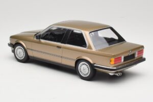 BMW 323i E30 Brown Metallic Minichamps 1:18 155026004 Metāls — attēls 5 no 6