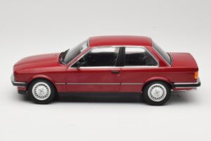 BMW 323i E30 Carmine Minichamps 1:18 155026008 Metāls — attēls 3 no 6