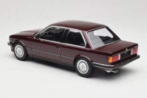 BMW 323i E30 Dark Red Metallic Minichamps 1:18 155026007 Metāls — attēls 5 no 6