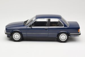 BMW 323i E30 Saturn Blue Minichamps 1:18 155026009 Metāls — attēls 3 no 6