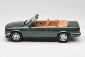 BMW 325i E30 Kabriolets Zaļš MCG 1:18 MCG18545 Metāls — attēls 3 no 6