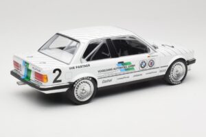 BMW 325i E30 #2 O. Manthey Vogelsang Automobile 3rd Place Eifel Race DTM 1986 Minichamps 1:18 155862602 Metāls — attēls 2 no 6