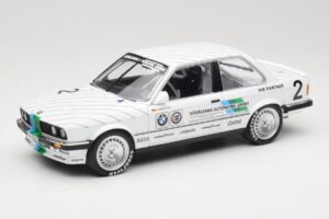 BMW 325i E30 #2 O. Manthey Vogelsang Automobile 3rd Place Eifel Race DTM 1986 Minichamps 1:18 155862602 Metāls