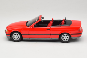 BMW 325i E36 Kabriolets Sarkans Maisto 1:18 50229 Metāls — attēls 4 no 8