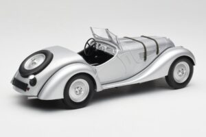 BMW 328 Sudrabs Minichamps 1:18 155025030 Metāls — attēls 2 no 6